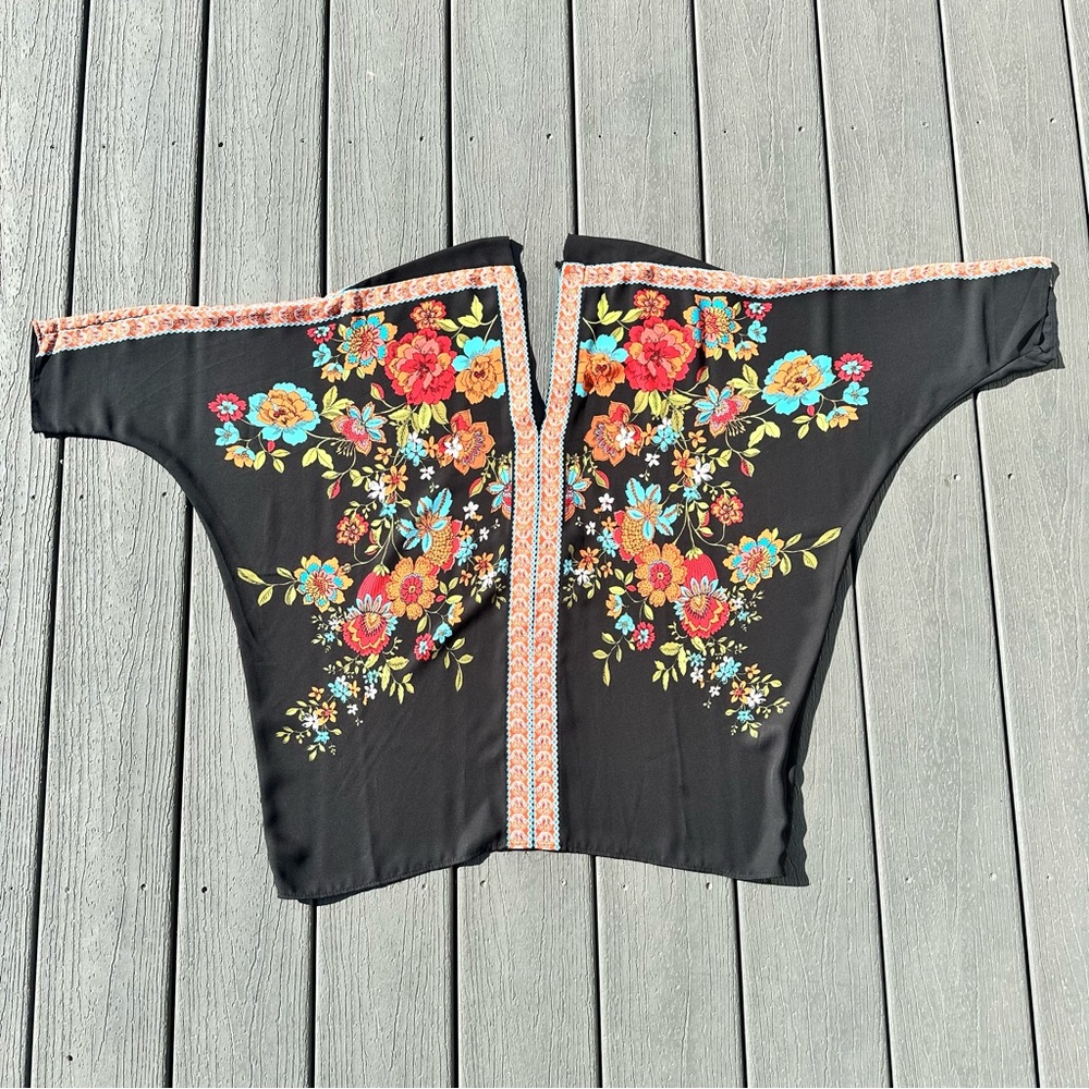 Rose & Olive Black Embellished Boxy Blouse - Picture 2 of 11